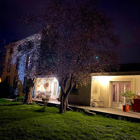 Saint-Maixent-lʼÉcole Chez Guilem Bed & Breakfast エクステリア 写真