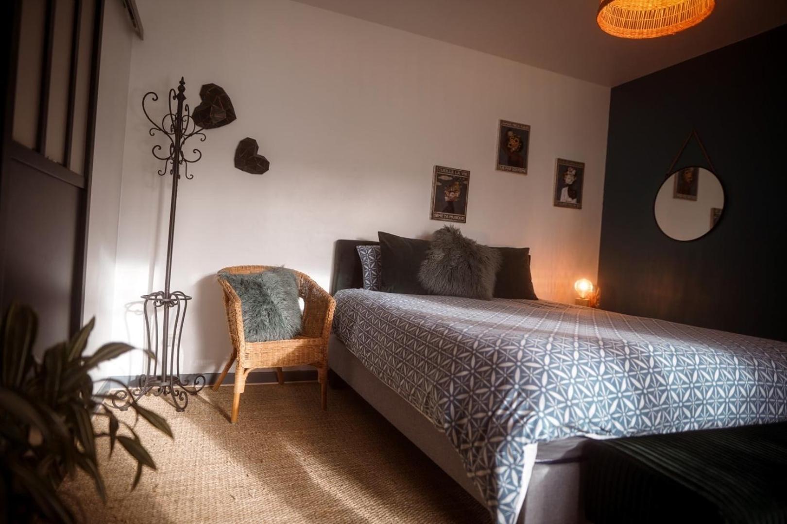 Saint-Maixent-lʼÉcole Chez Guilem Bed & Breakfast エクステリア 写真