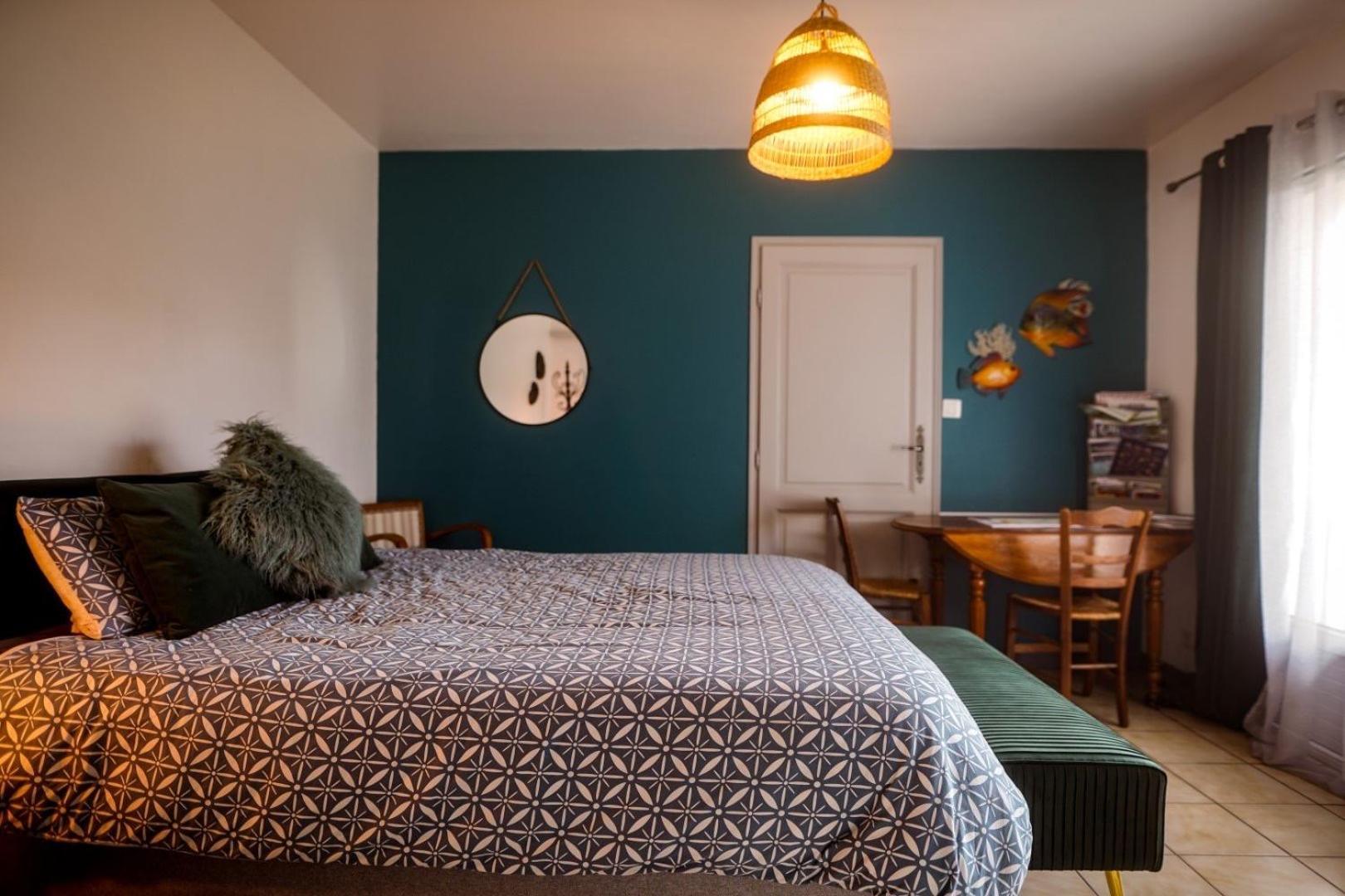 Saint-Maixent-lʼÉcole Chez Guilem Bed & Breakfast エクステリア 写真
