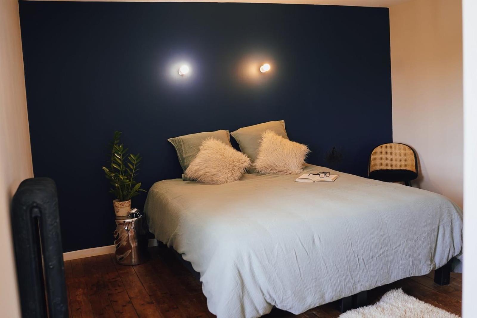 Saint-Maixent-lʼÉcole Chez Guilem Bed & Breakfast エクステリア 写真